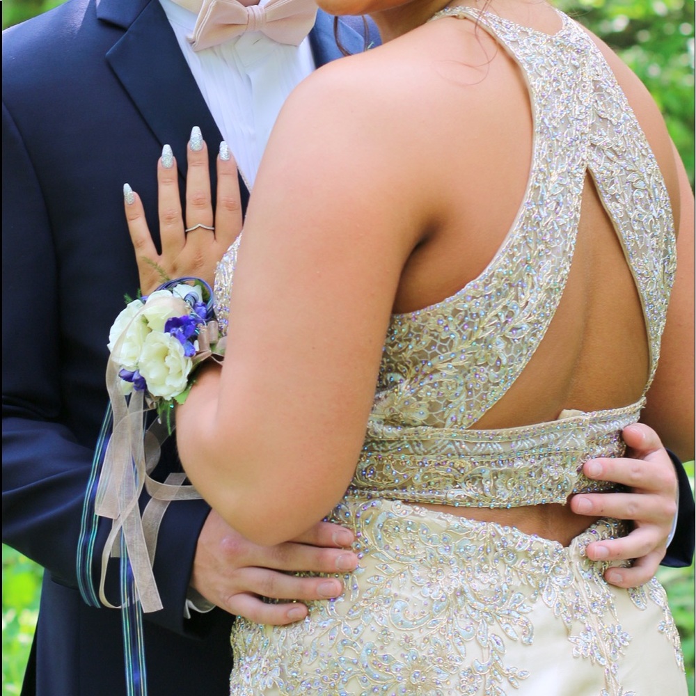 Homecoming / Prom / Formal Dress - Picture 4 of 4